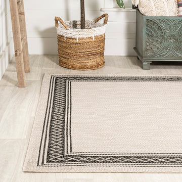 Lucia Classic Diamond Border Indoor/outdoor Area Rug